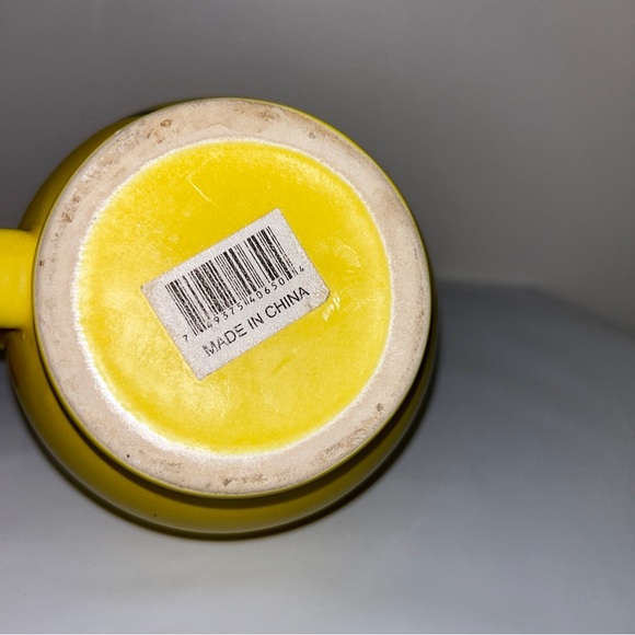 Smiley Face Coffee Mug Happy Face Emoji Yellow soup bowl No Stains Or Chips - Picture 7 of 10